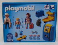 PLAYMOBIL 5399 Familie am Check-in Automat